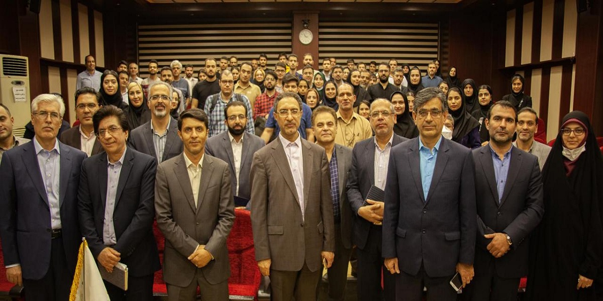 مراسم معارفه دانشجویان نو ورود دانشکده مدیریت و اقتصاد برگزار شد