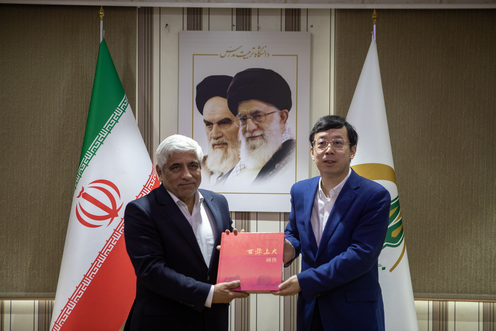 امضای تفاهم نامه همکاری میان دانشگاه تربیت مدرس و دانشگاه شانگهای چین